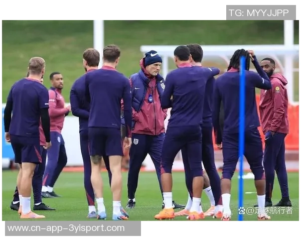 曼联小将谢伊莱西受邀英格兰队训练课展现潜力与成长