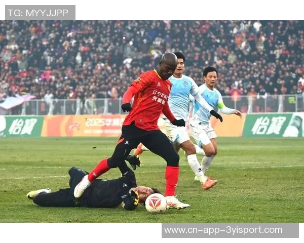 2025中甲辽宁铁人队现场观众人数创新高场均观众达26407人次 2025中甲辽宁铁人队现场观众人数创新高场均观众达26407人次