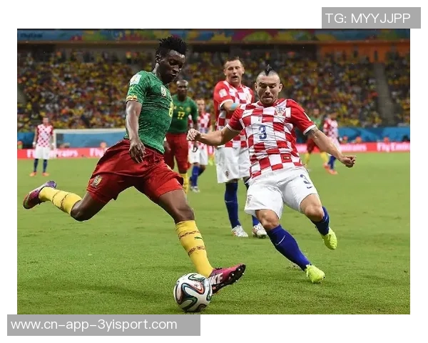 查马杜神奇折射助喀麦隆迅速扳平姆巴佩场边热情庆祝