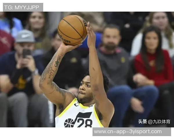 火箭双星伊森与杜门申贾登场净效率惊人助力球队大胜48分